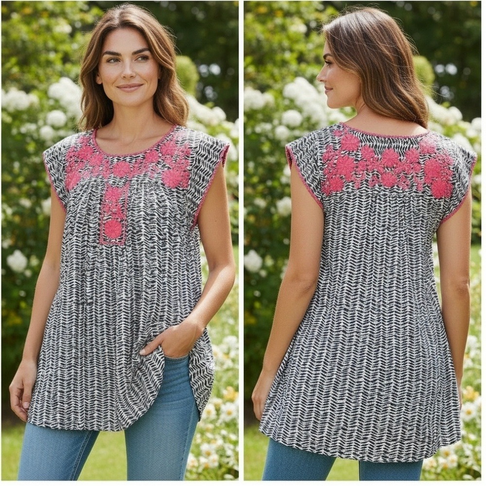 Savanna‎ Jane Blouse Womens Embroidered Boho Tribal Print Black Pink Small